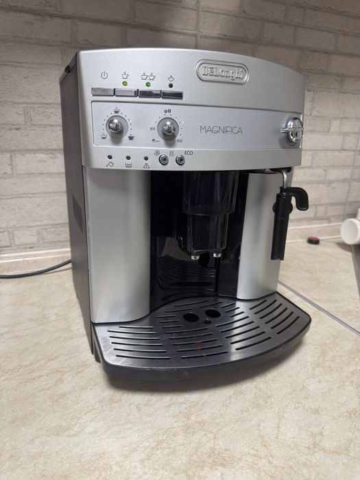 Кавомашина Delonghi Magnifica ECO ESAM3200.S