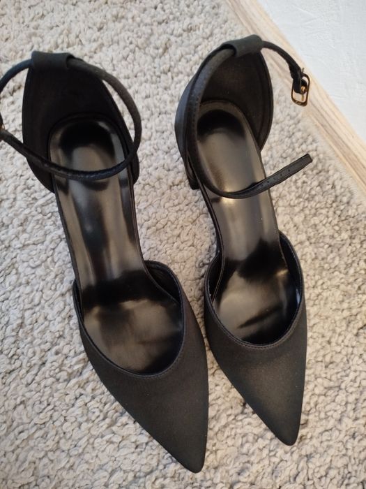 Продам туфлі жіночі