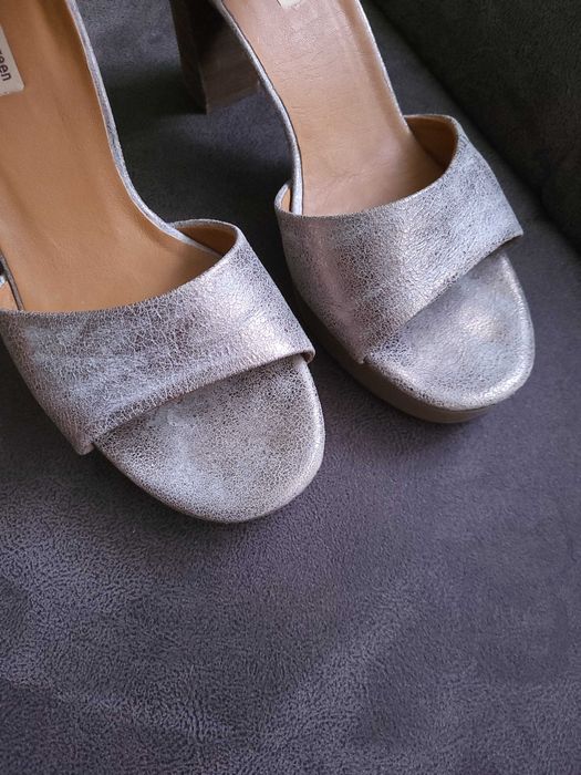 зручні сандалі на високих підборах charlene від paul green р. 39/40