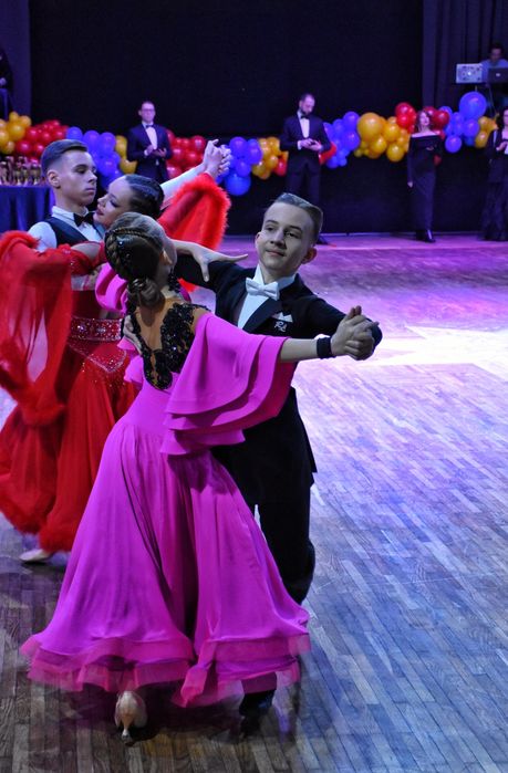 Турнирное платье стандарт