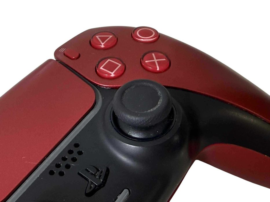 Pad ps5 czerwony