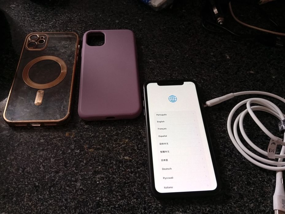 iPhone 11 com 3 meses de uso
