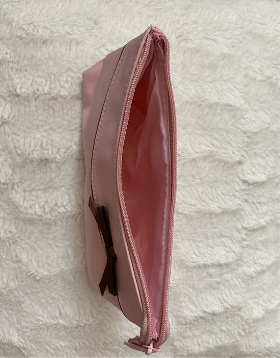 Kosmetyczka mała różowa nowa