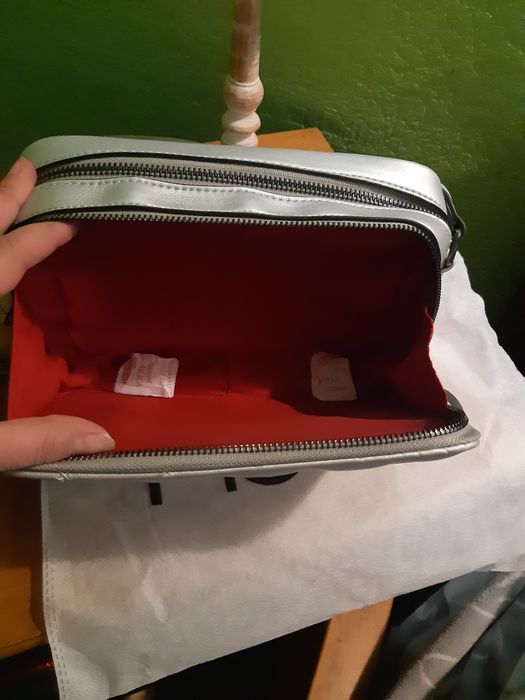 NOBO torebka mała Srebna Nowa
