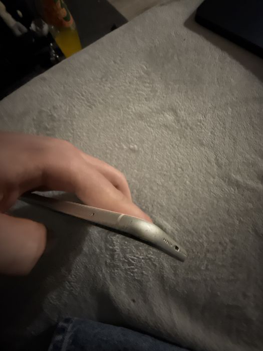 sprzedam iPhone 11 - stan dobry/b.dobry