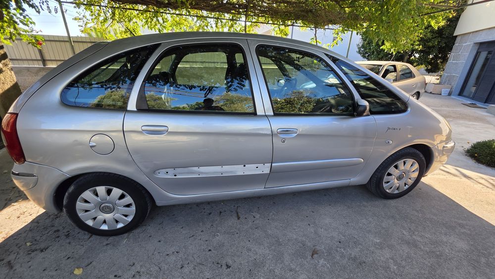 Citroën Xsara Picasso 1.6 HDi (2006) – Mecânica Excelente (Avarias de Pintura) foto 4