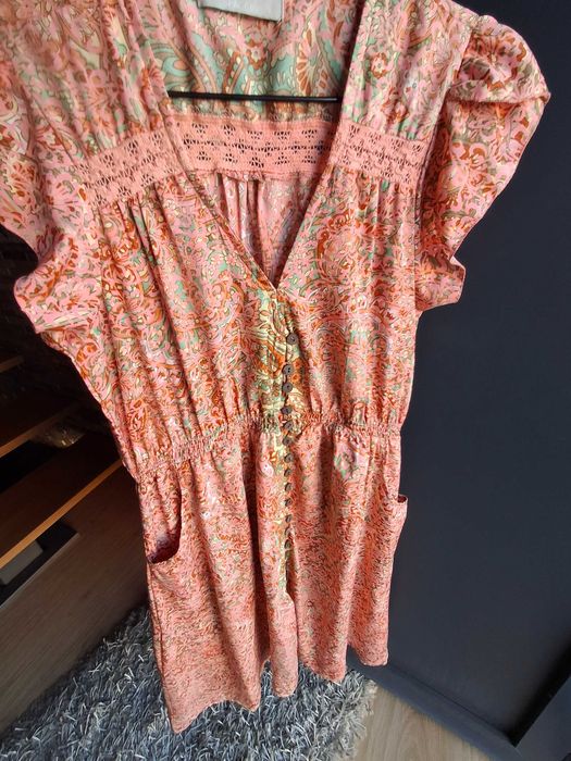 Vestido Spaccio com aplicação renda