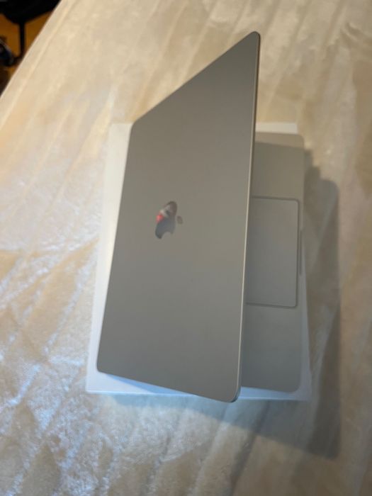 MacBook Air M3 256 GB