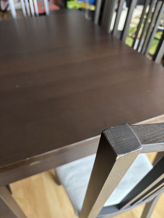 Mesa extensivel com 6 cadeiras