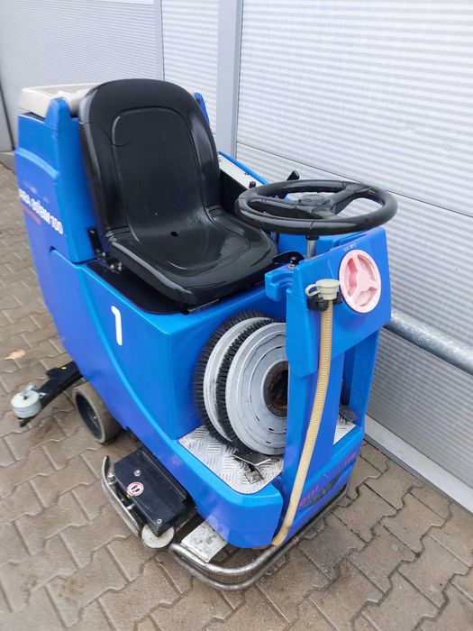 Szorowarka zamiatarka myjka COLUMBUS ARA 80 BM100 KARCHER HAKO TENNANT