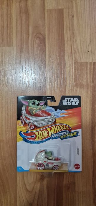 Hot Wheels Baby Yoda STAR WARS