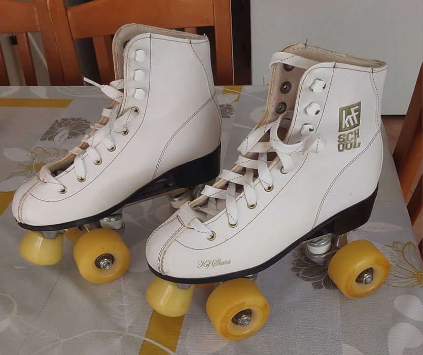 PATINS DE 4 RODAS COMO NOVOS N° 36. Casa , Escola , Parque , Desporto  , Exercitar.