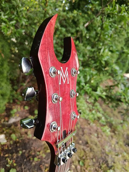 Gitara lutnicza Vooytzeenski Guitars - Dracul + case