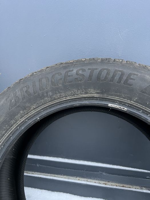 Зимові шини BRIDGESTONE  245/55 R19