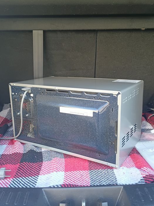 Мікрохвильова піч Samsung 23 л, 800 Вт Ceramic Inside + коробка