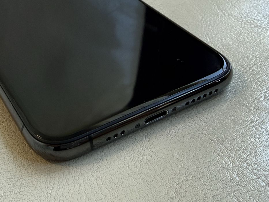 iPhone 11 Pro 256GB | Preto | 77% Bateria | Ler Descricao