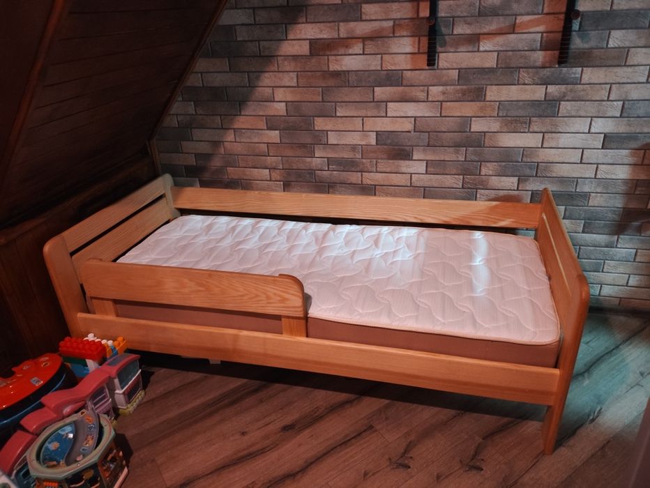 Ліжко з матрацом (ясен)