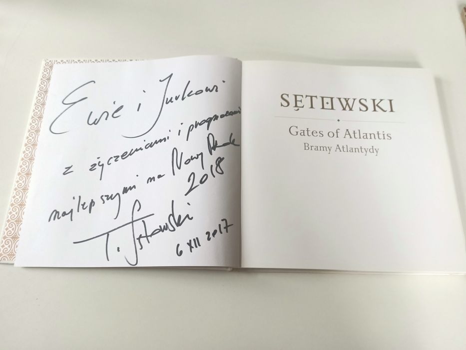 Album Tomasza Sętowskiego Bramy Atlantydy