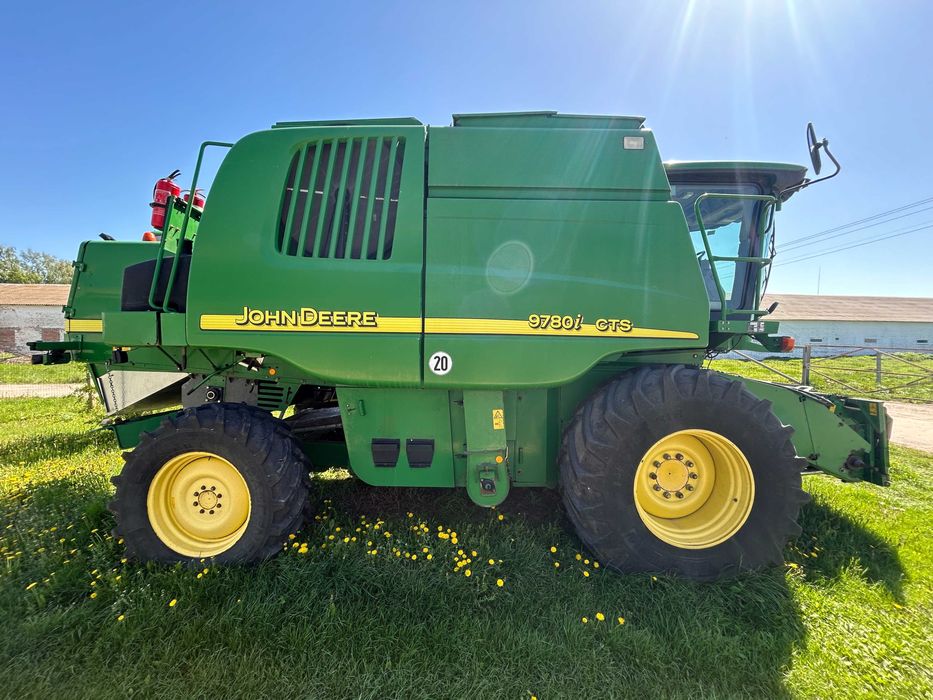 Комбайн JOHN DEERE 9780i CTS 2006 року