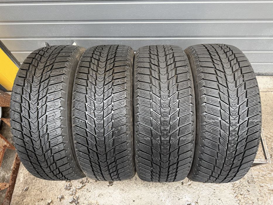 Шини зимові R17 215 55 Nexen Склад Осокорки RLX