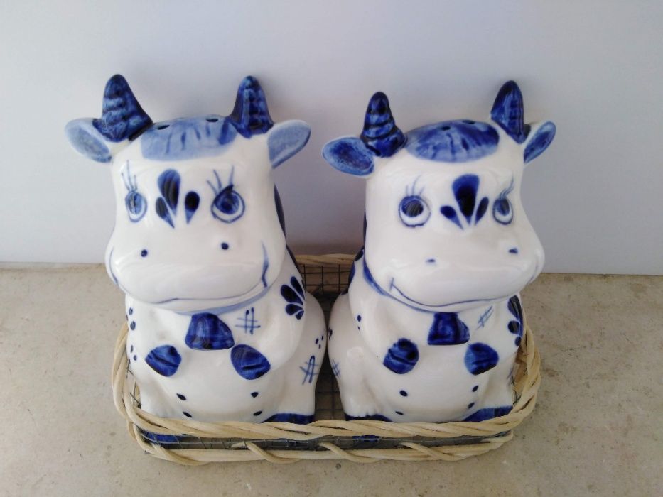 Chávena de chá e saleiro e pimenteiro DELFT _ NOVO