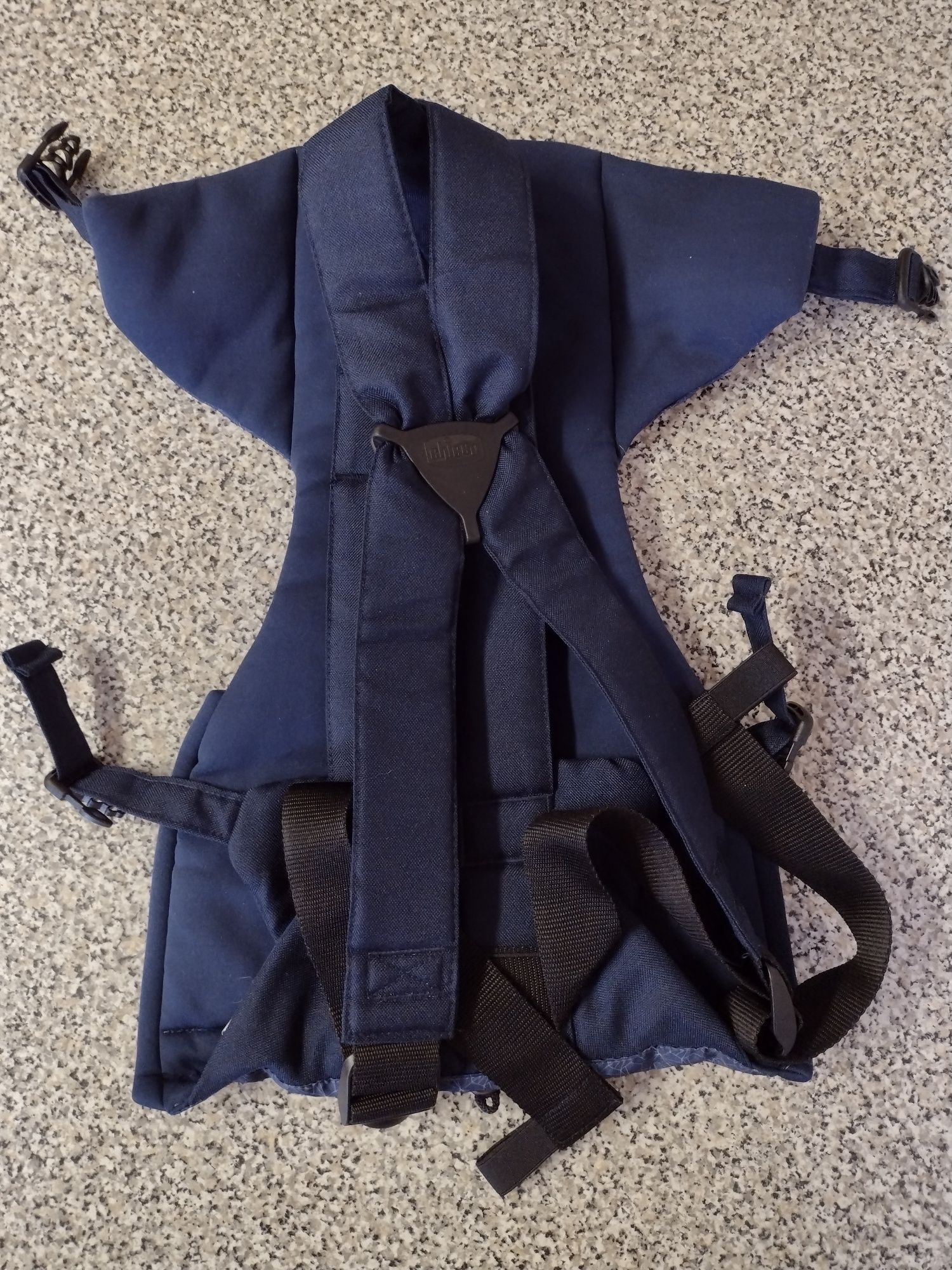 Porta bebe / Marsúpio Chicco Easyfit Vendo novo, usei 2x para caminha  Oliveira De Azeméis, Santiago De Riba-Ul, Ul, Macinhata Da Seixa E Madail •  OLX Portugal