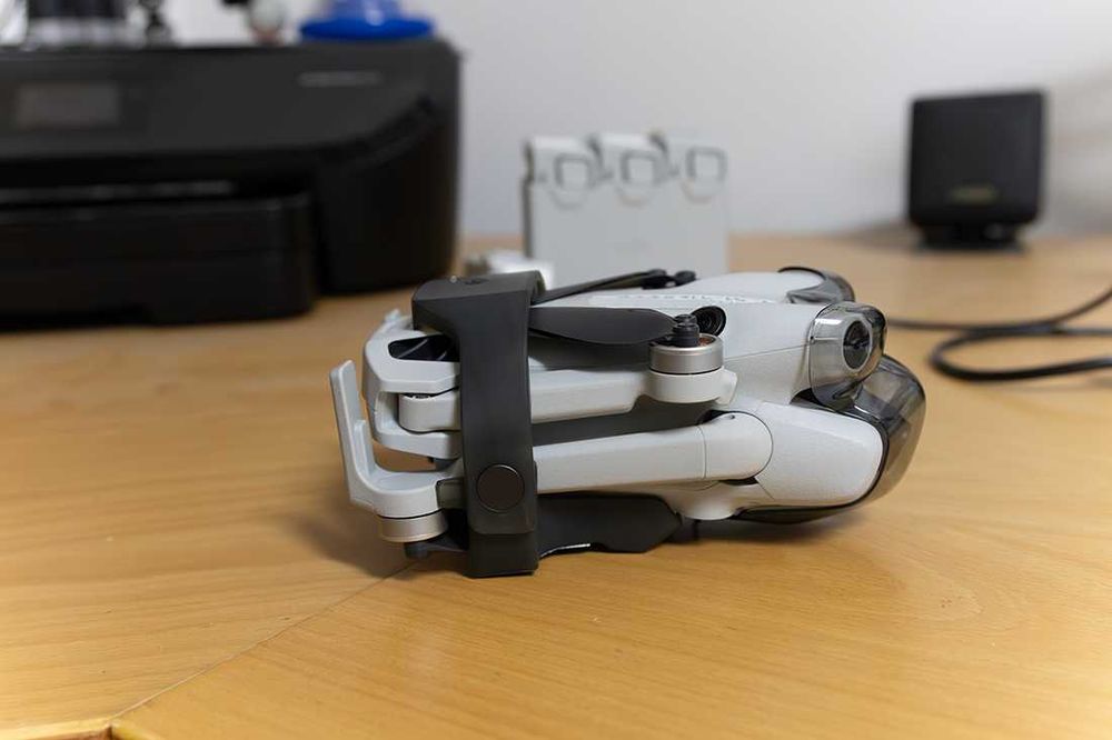 DJI Mini 4 Pro Fly More Combo (DJI RC 2)