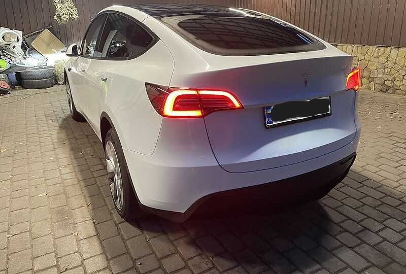 Tesla Model Y 2022: 17 300 $ - Tesla Київ на Olx