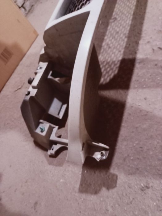 Pas przedni "okular" transit mk6 2000 - 2006