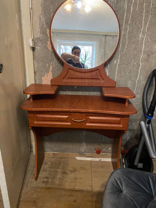Туалетный столик