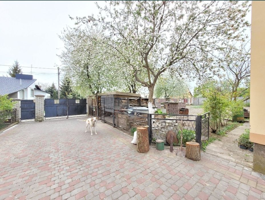 Липинський масив!Об'їзна! Північний ринок поруч! 2п,185м,11сот! 175000