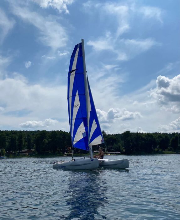 Katamaran dart 16
