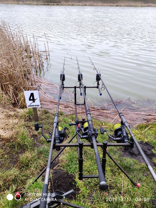 Prologic quasar k1 2 sztuki 10 ft. 3 metry plus rod rest