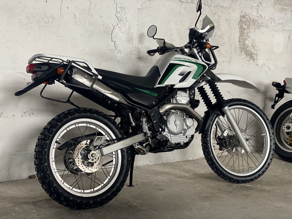 Yamaha Serow 250 мотоцикл з Японіі