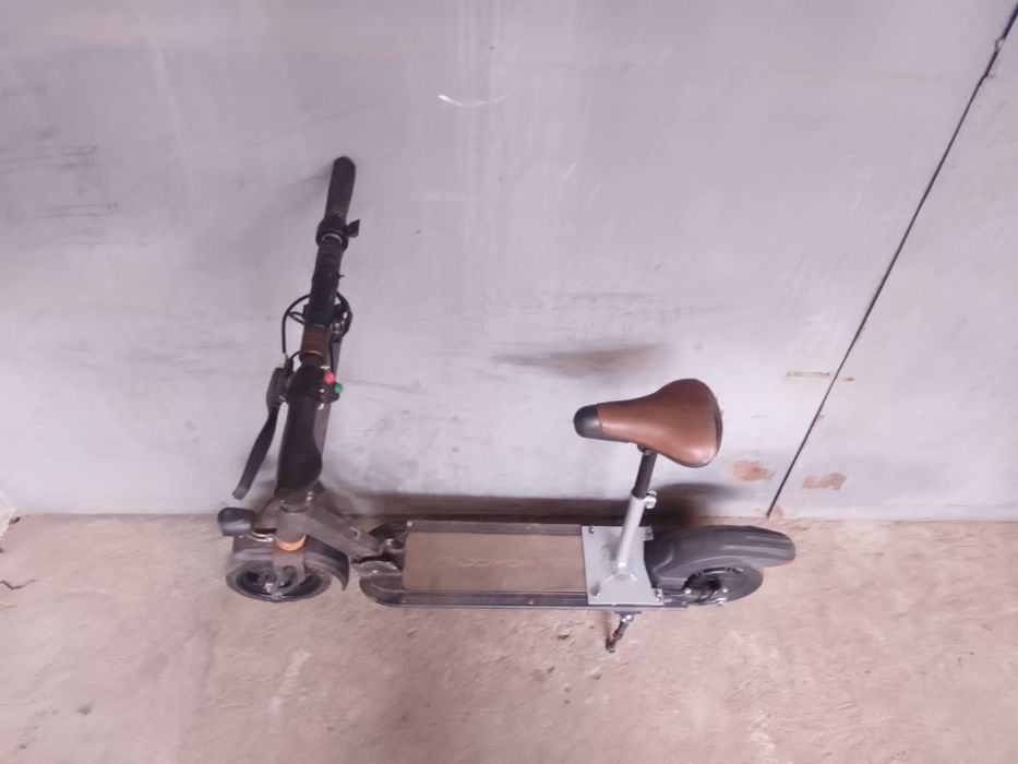Продам электроскутер.