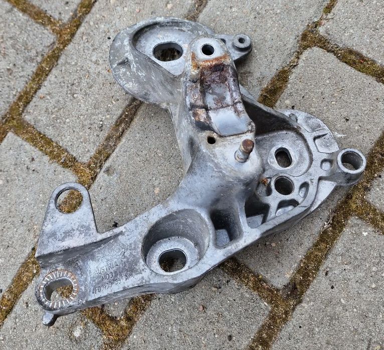 łapa silnika 4f0199351aa audi a6 c6