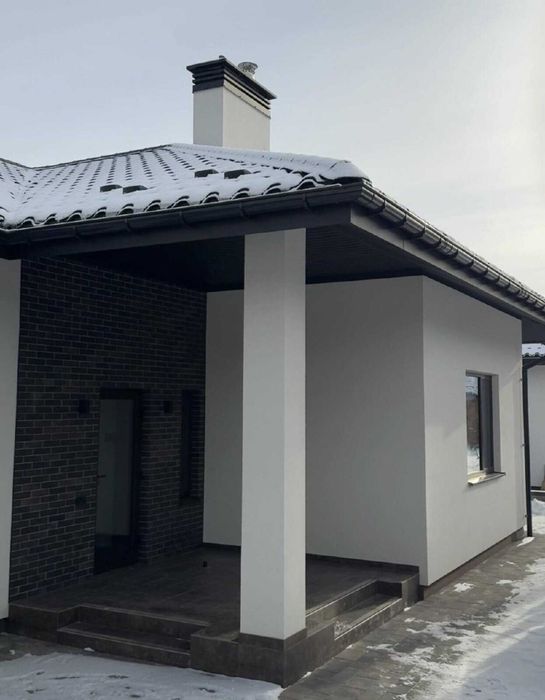 Продаж 1 поверхового будинку з новим ремонтом