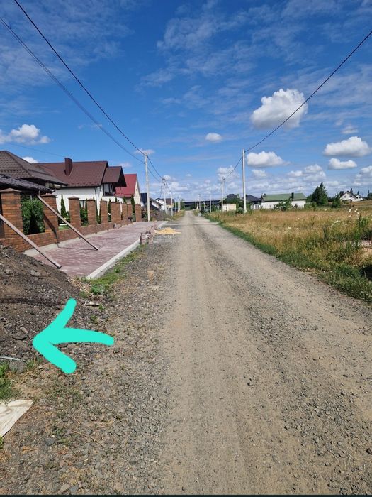 Земельна ділянка .