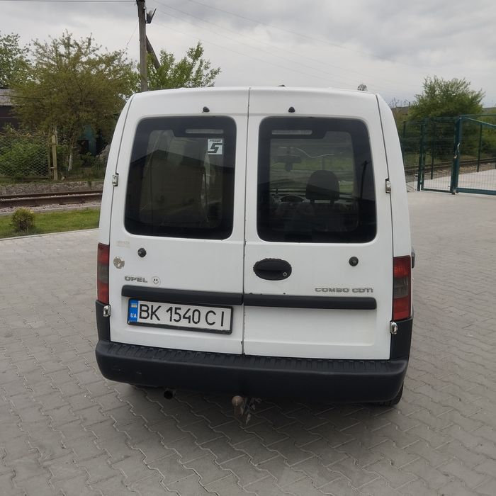 Opel Combo.     .