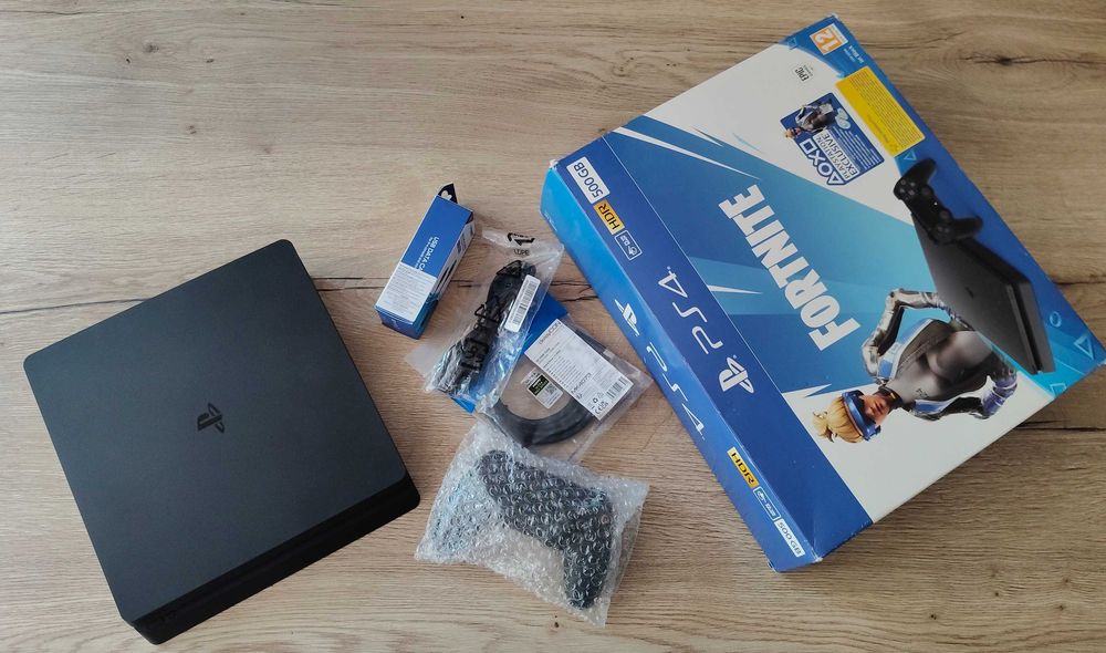 Prawie Nowa Konsola Sony PlayStation 4 PS4 Slim 512GB + Pad Sony Dualshock Komplet + Słuchawki GRATIS !