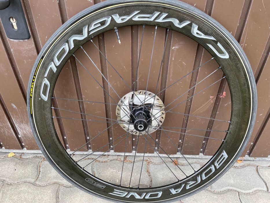 Na sprzedaż używane koła szosowe Campagnolo Bora One 50mm (szytka)