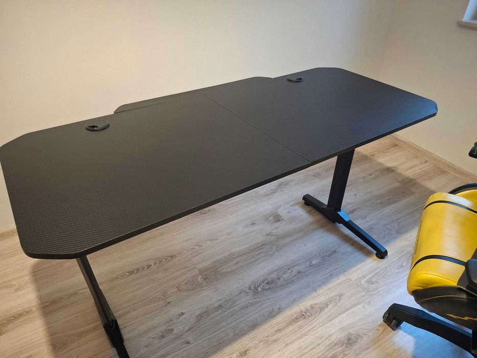 Biurko + fotel gamingowy Diablo Chairs kolor żołty