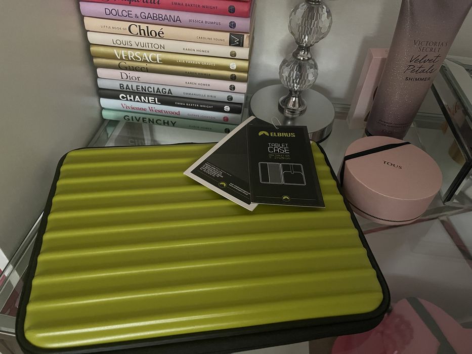 Nowe świetne etui na tablet Elbrus idealne na prezent