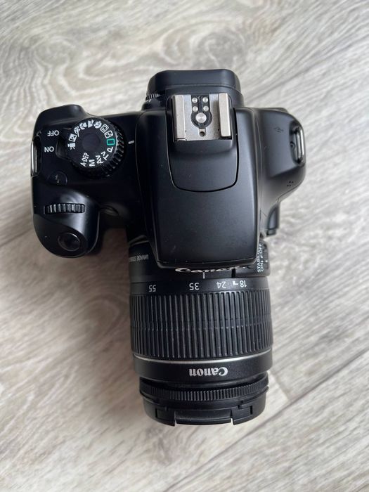 Зеркальний цифровой фотоаппарат Canon EOS 1100D