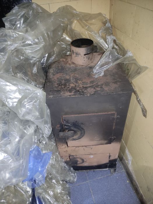 Продам буржуйку на дровах
