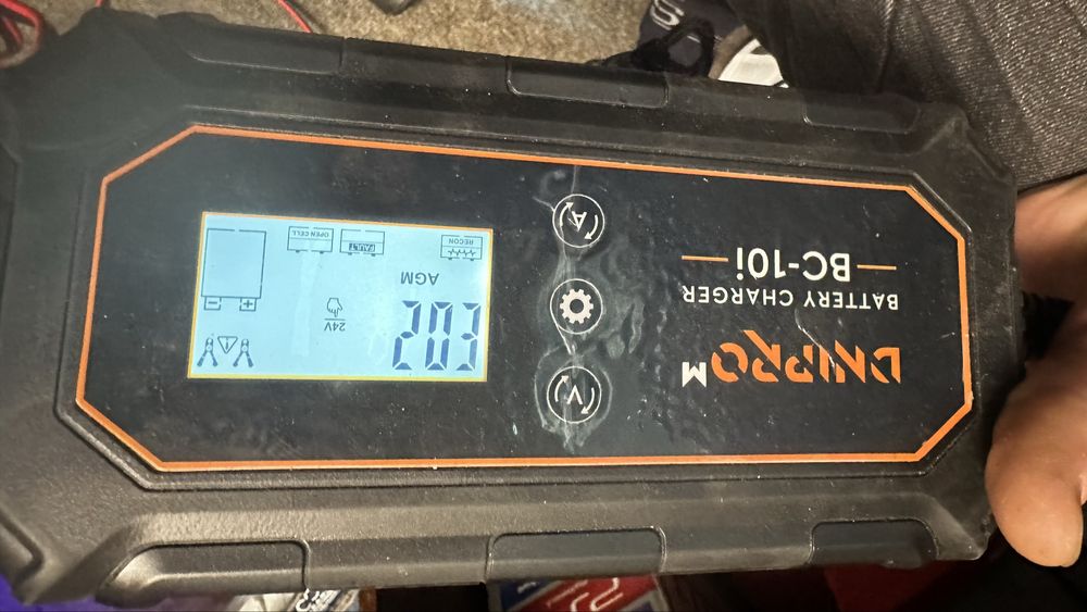 Зарядка для акумуляторов 6-12 -24 вольта днипром новая