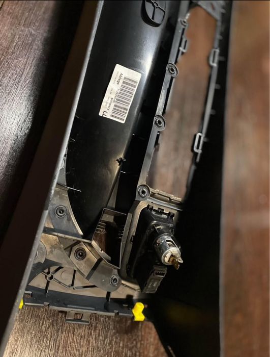 Consola central bmw e81/e87/e82/e88