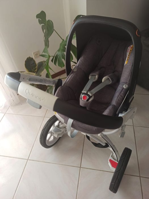 Conjunto cadeira auto peblle + quinny