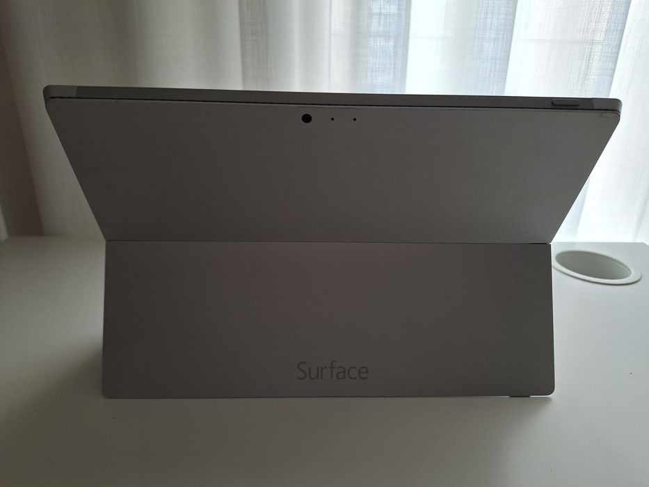 Microsoft Surface Pro 3 (2015) | com ecrã partido