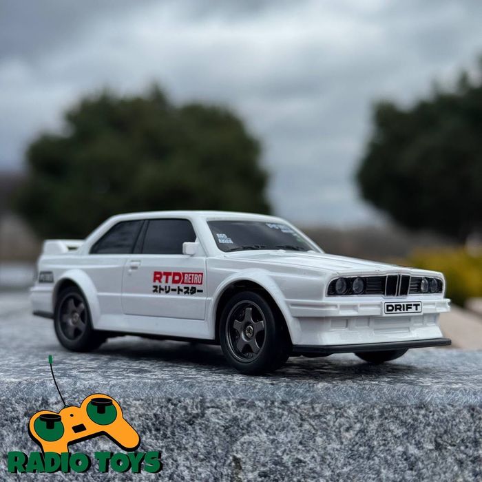Дрифт машинка BMW E30 Mini Drift Белая на радиоуправлении 1:43 |  БМВ